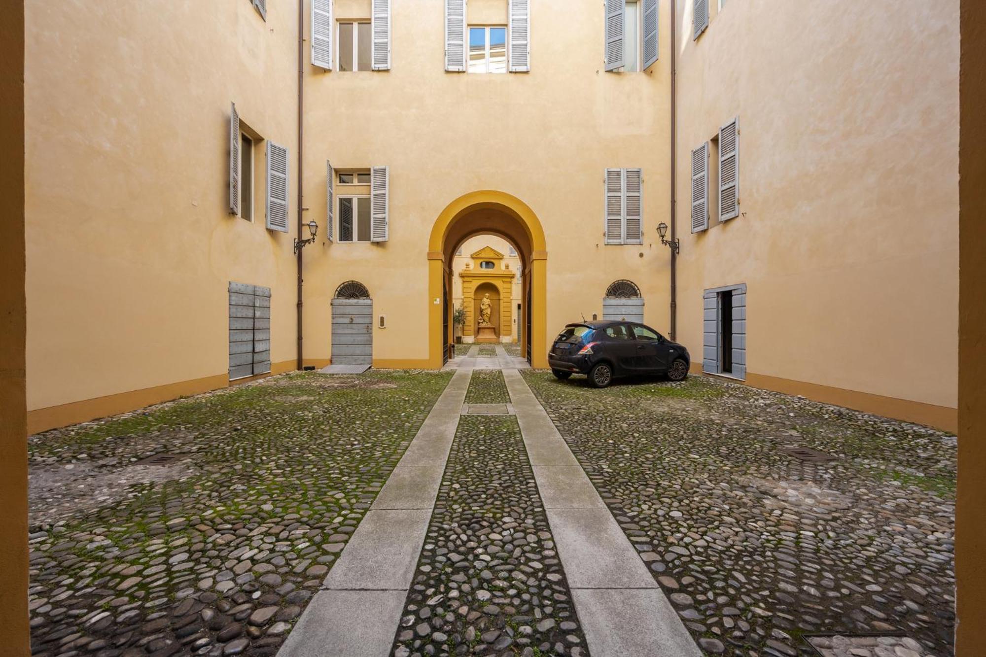 La Residenza Del Museo - 5 Persone, Internal Parking Apartment Modena Ngoại thất bức ảnh